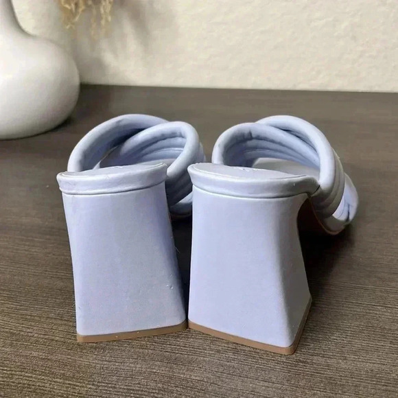 Abound Pearl Cross Band Block Heeled Sandals - Picture 4 of 14